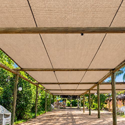 Malla Raschel Sombra Lisa 90%  2,10x50m Beige 1 rollo Marienberg