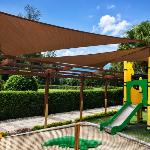 Vela Sombra Triangular 5x5x7m  Moka 1 unidad TREETOP